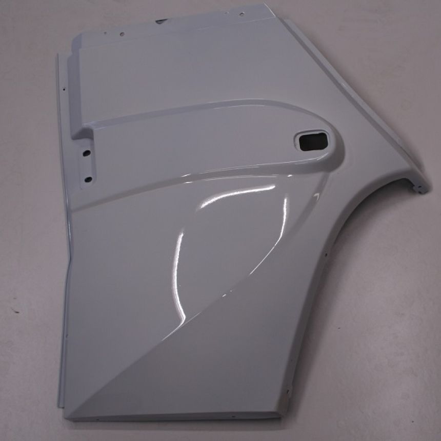 Autokruiser: Sivupaneeli oikea etu valkoinen