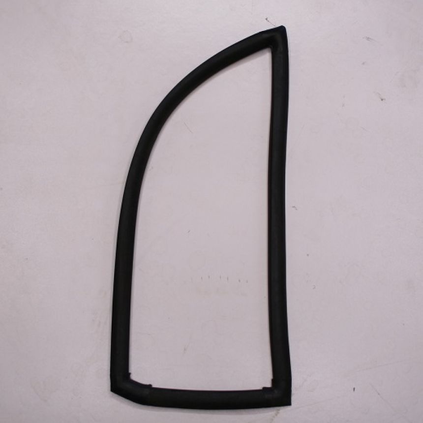 Autokruiser premium: Takasivulasin tiiviste oikea