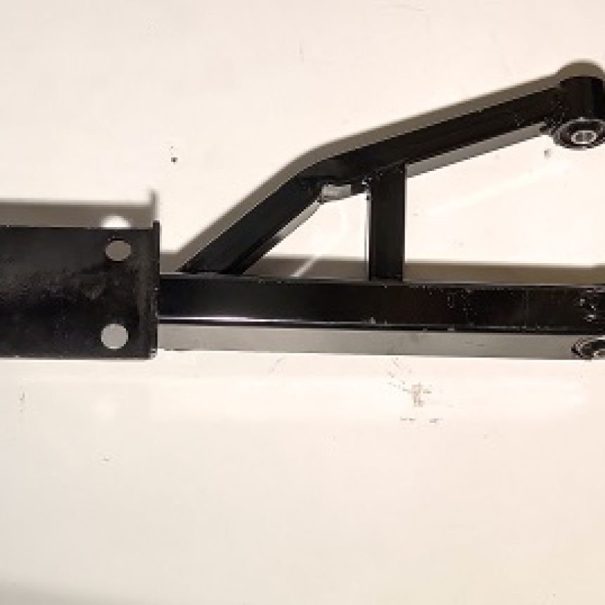 Autokruiser: Takatukivarsi vasen