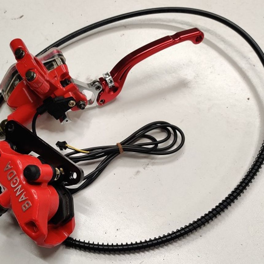 Kruiser Heritage: Etujarrusarja punainen