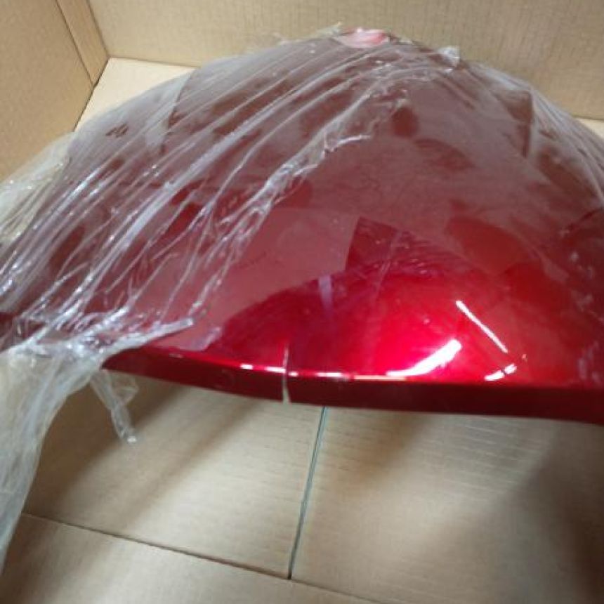 Silverfox Four: Etukate punainen VAURIOITUNUT